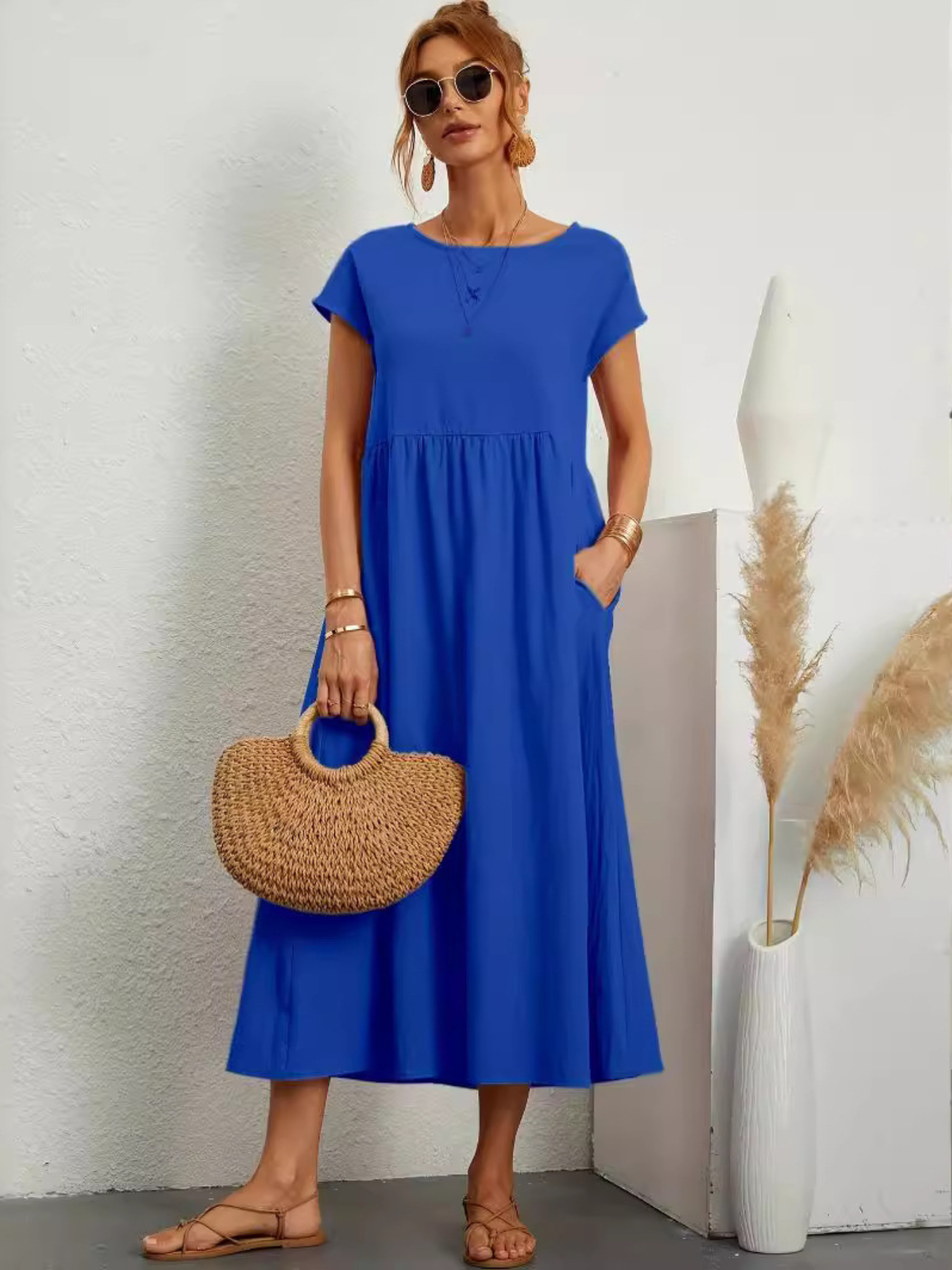 Robe Midi Fluide Élégante