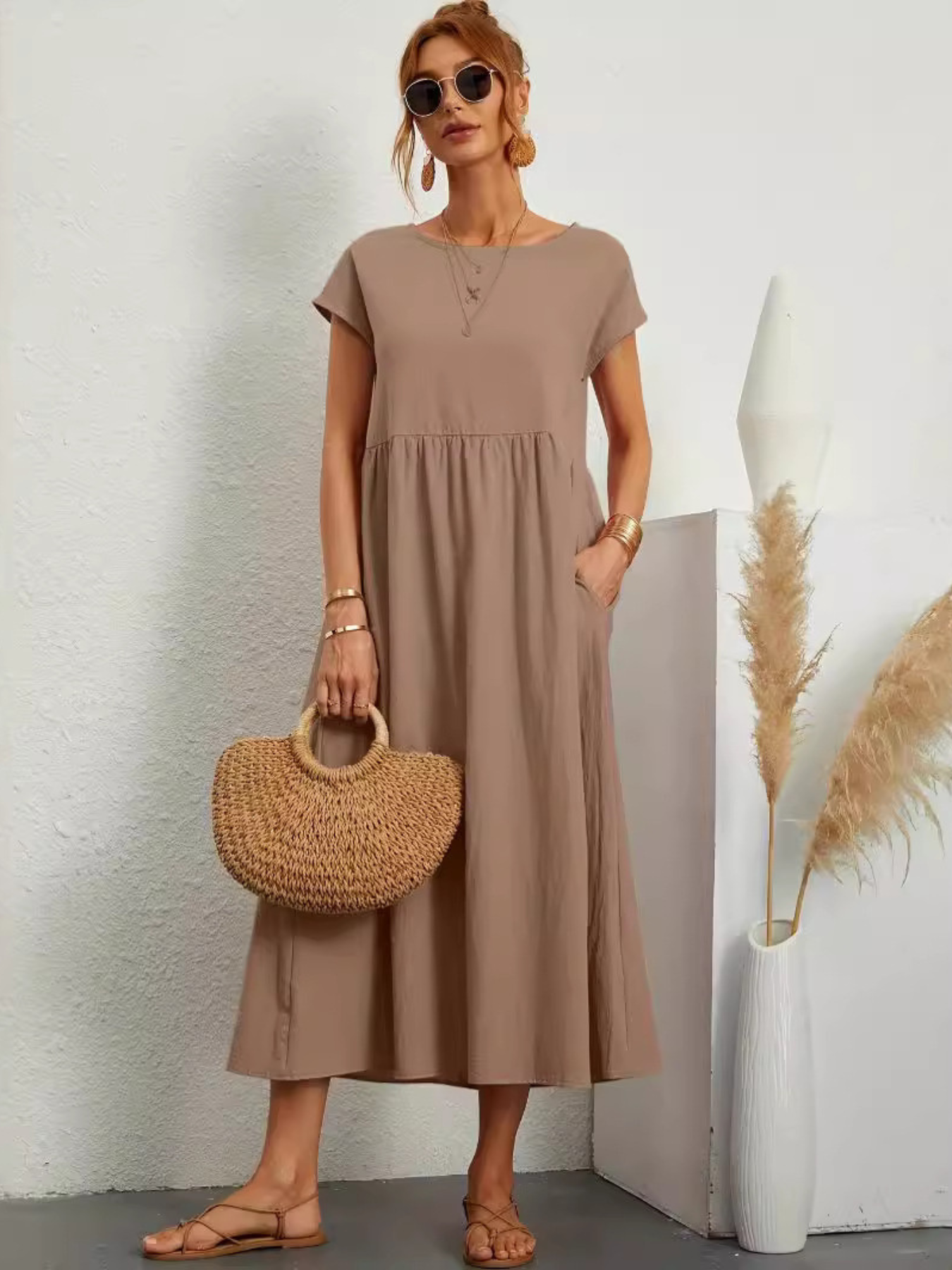 Robe Midi Fluide Élégante